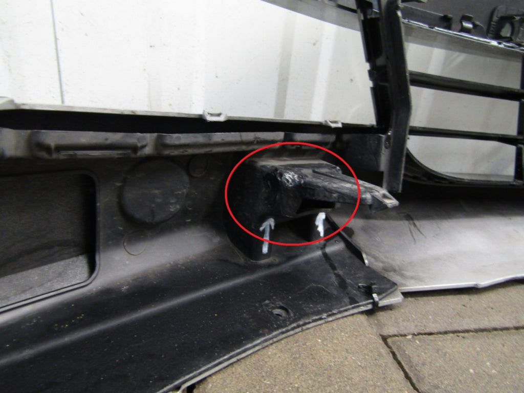 Prednji branik BMW 5 G30 G31 LIFT LCI 20-