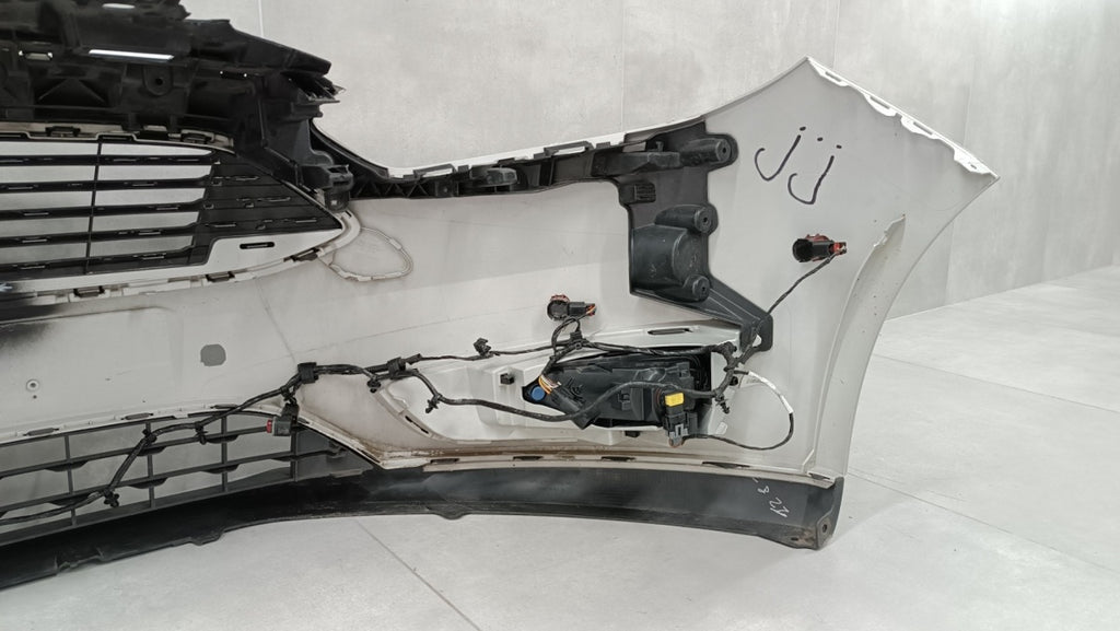 Prednji branik Ford Focus Mk3 III Lift 14- / + 6x PDC + wiązka + 2x halogen