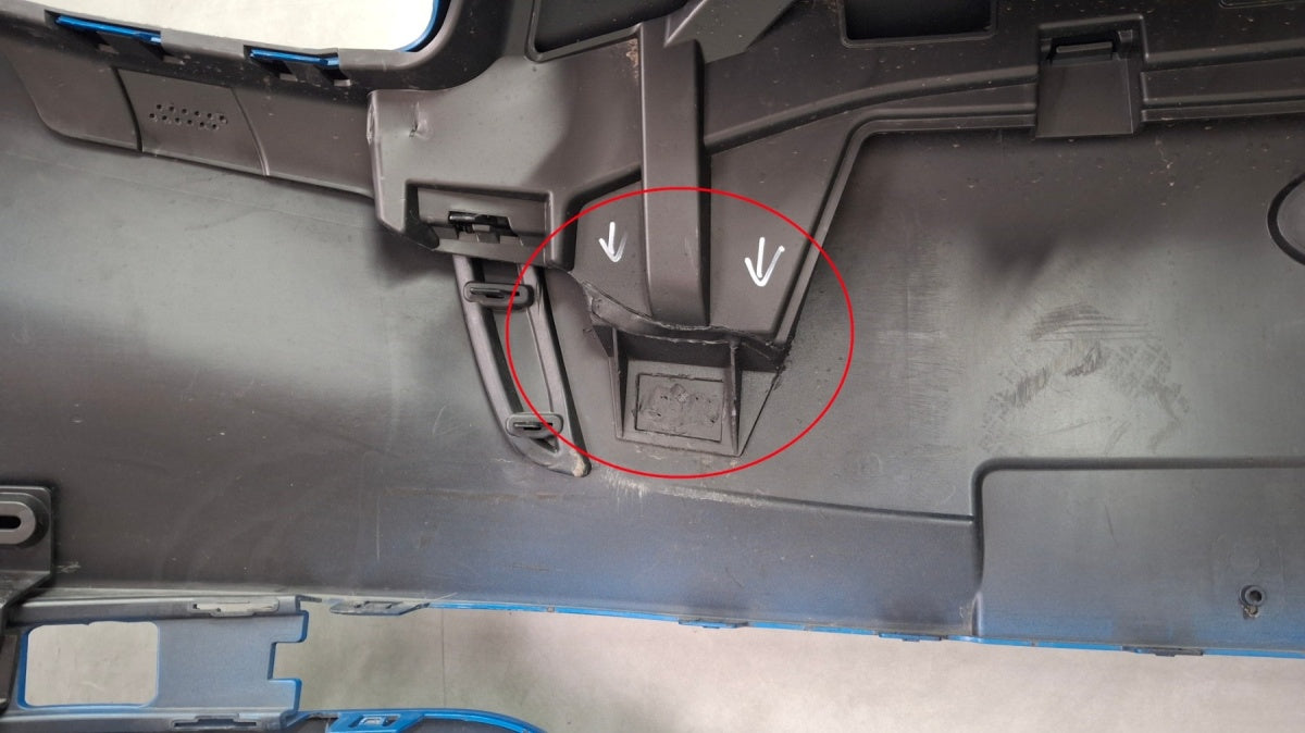 Prednji branik Ford Puma GEN-E EV 24- / + wzmocnienie + wloty