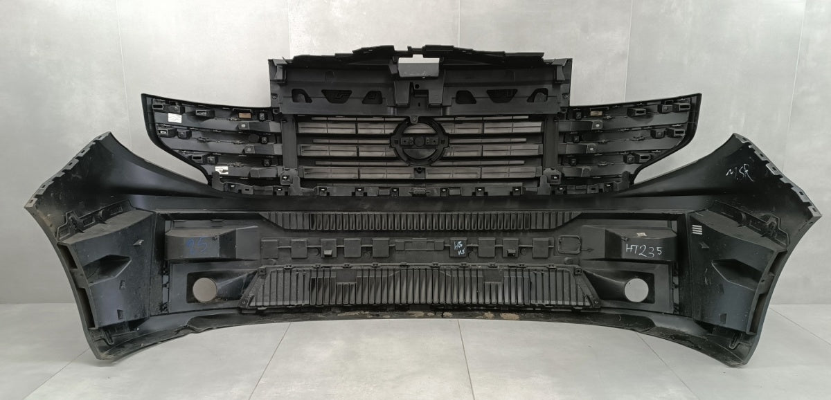 Prednji branik Nissan Interstar 24-