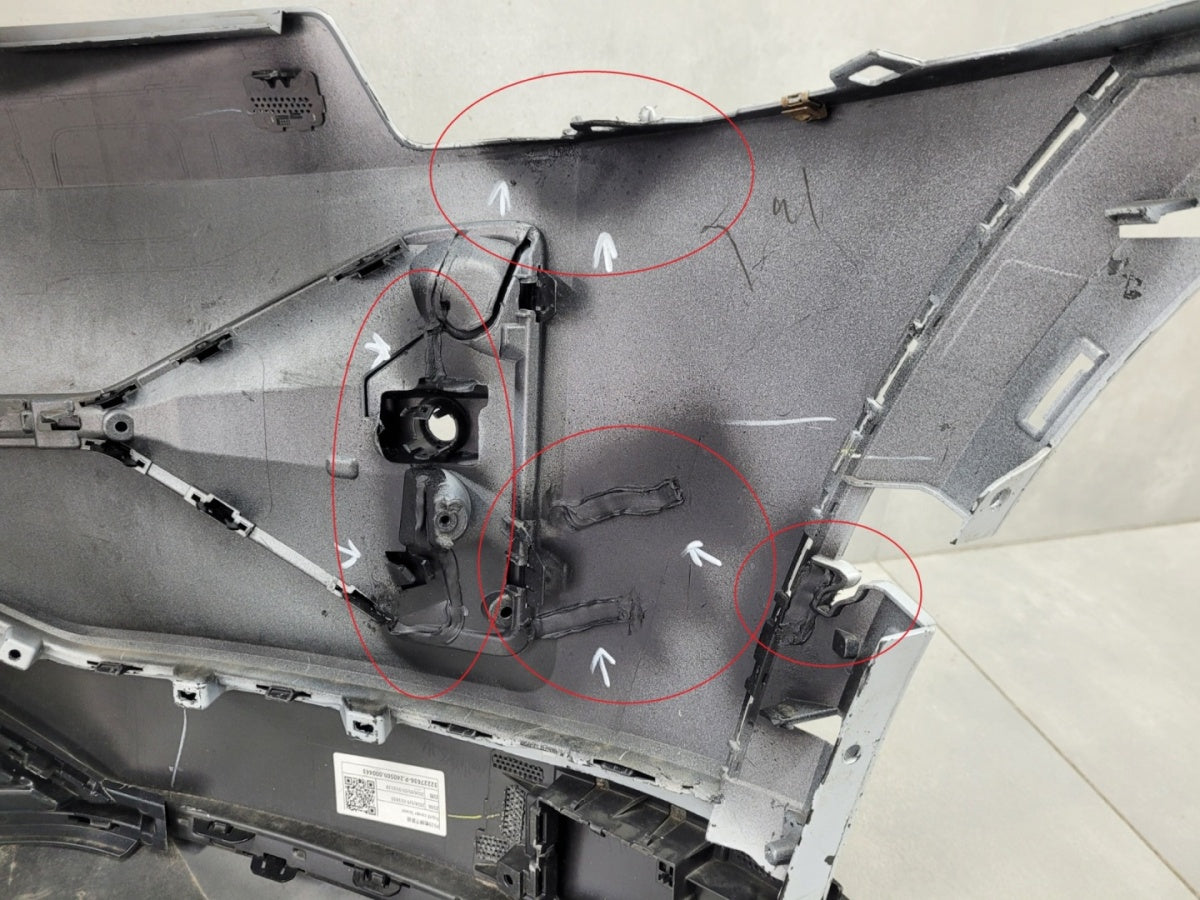 Prednji branik Polestar 3 III 23-