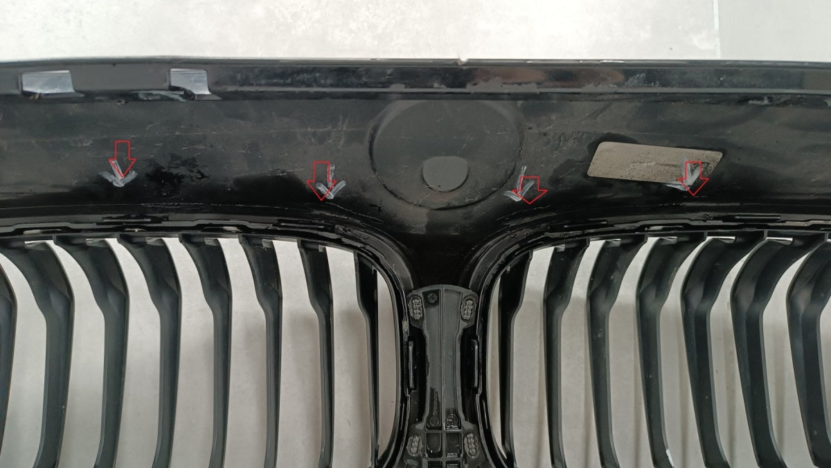 Prednji branik BMW 1 F20 F21 M paket Lift LCI 15-19 /+ klizači