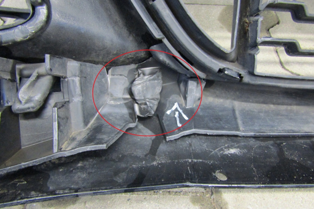 Prednji branik BMW X1 F48 M paket 15-18