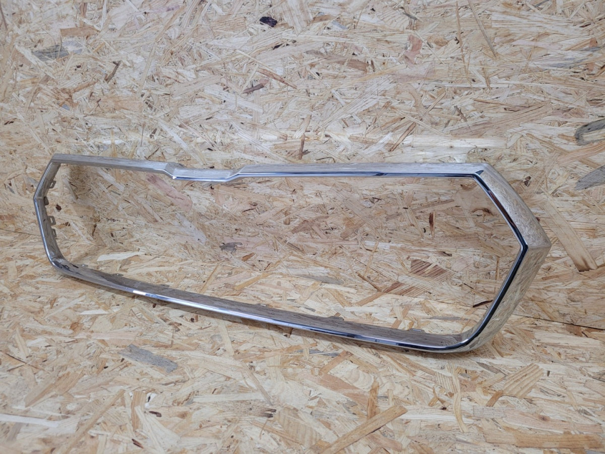 Maska (grill) Ramka hrom a atrapy prednja Skoda Enyaq 5LA 20-