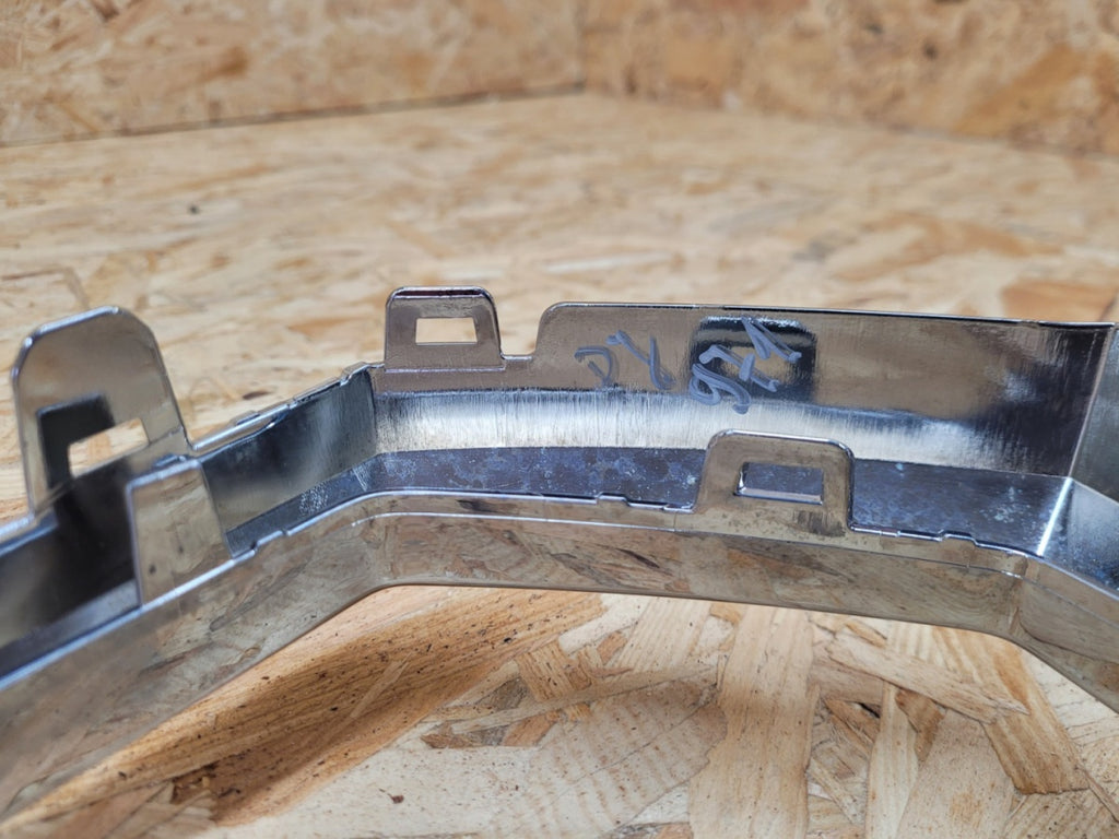 Maska (grill) Ramka hrom a atrapy prednja Skoda Enyaq 5LA 20-