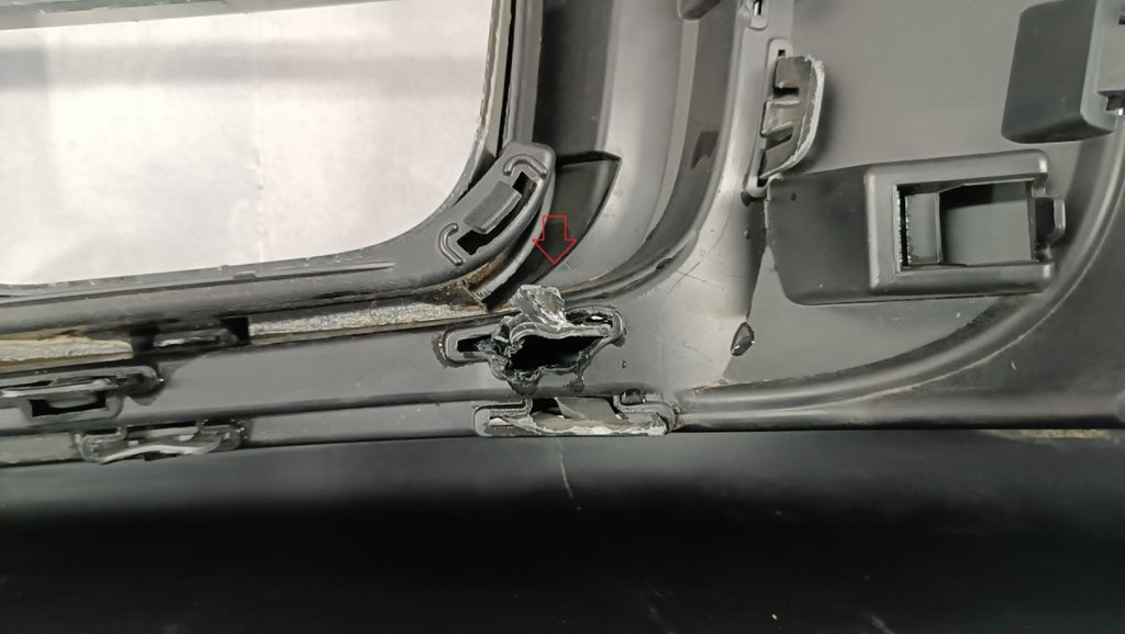 Prednji branik Mini Cooper F55 F56 JCW lift LCI 20-