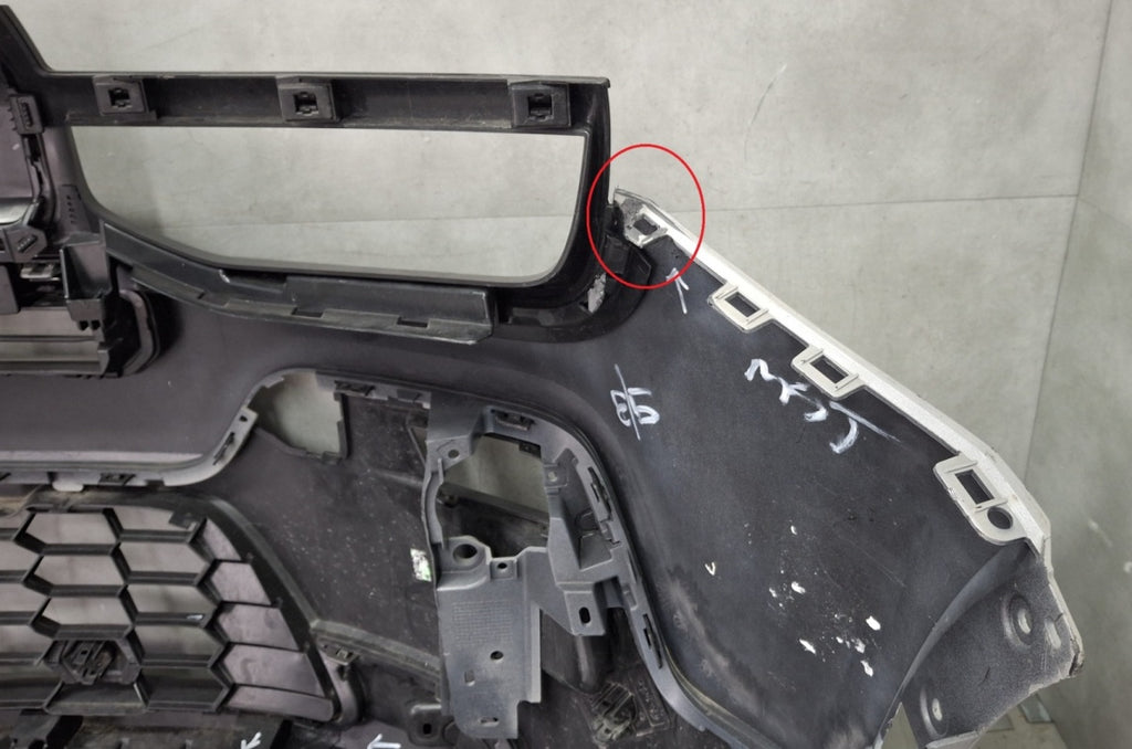 Prednji branik Jeep Avenger 23-