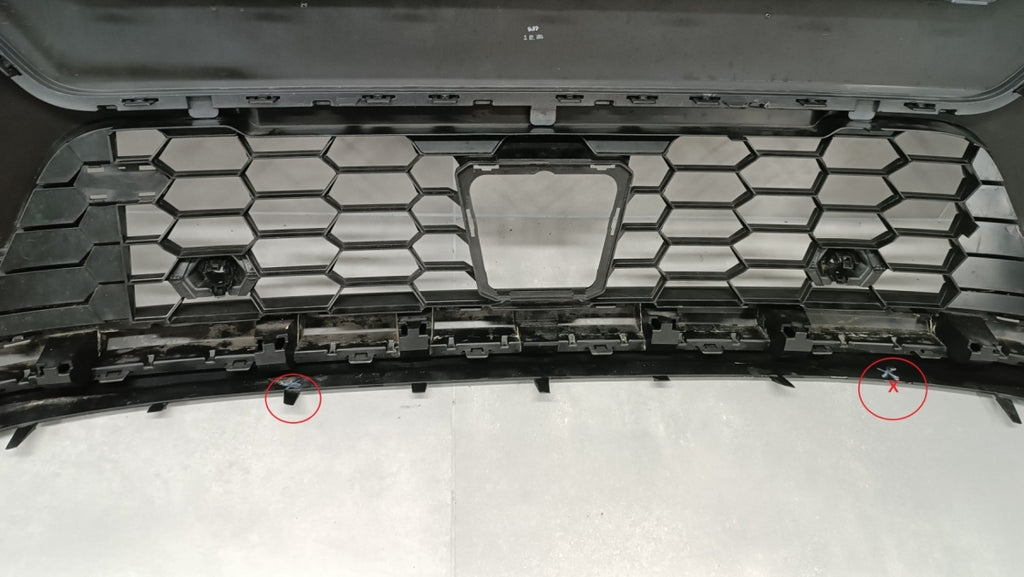 Prednji branik Jeep Avenger 23-