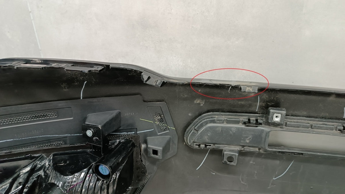 Prednji branik Jeep Compass 2 II 16-20 / + 2x halogen