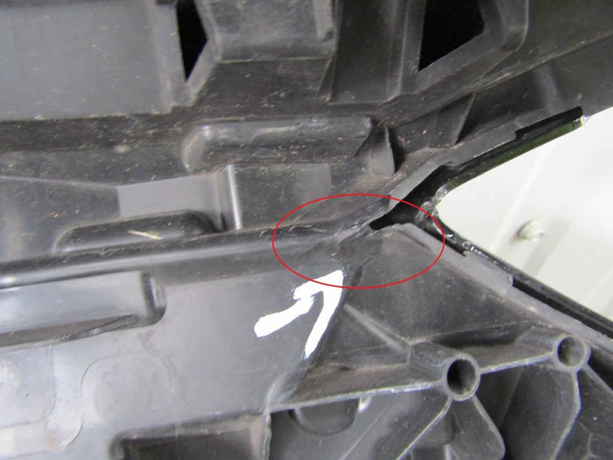 Prednji branik Opel Corsa F 19-