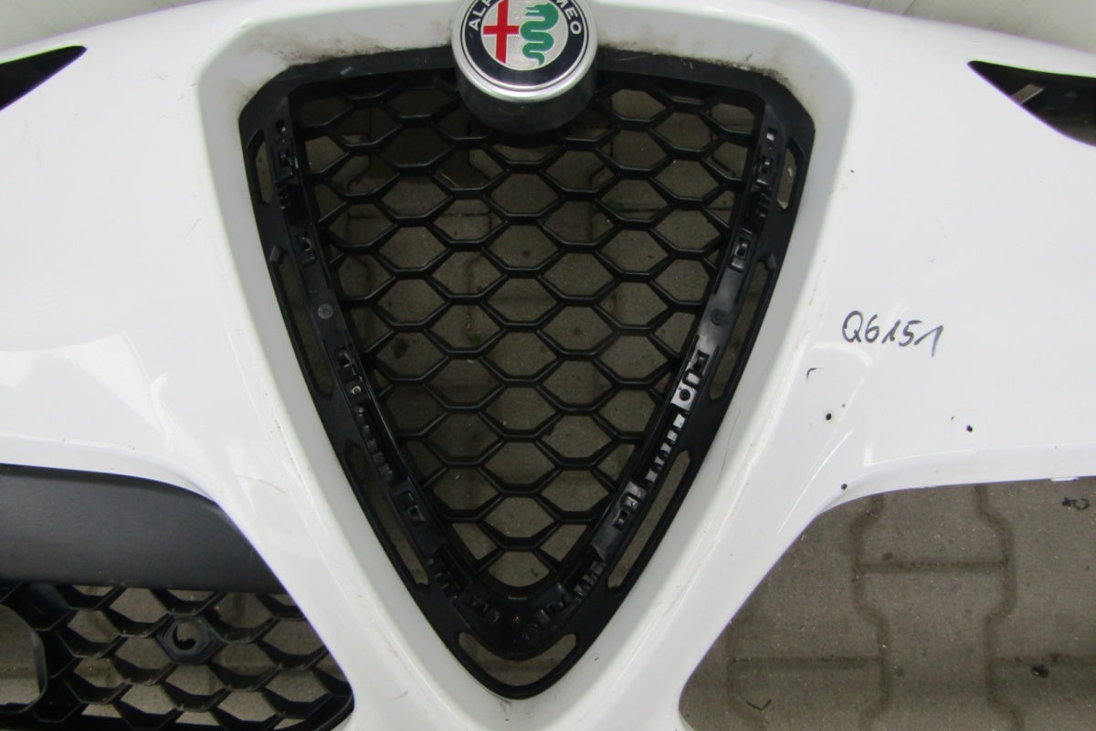 Prednji branik Alfa Romeo Stelvio 16-