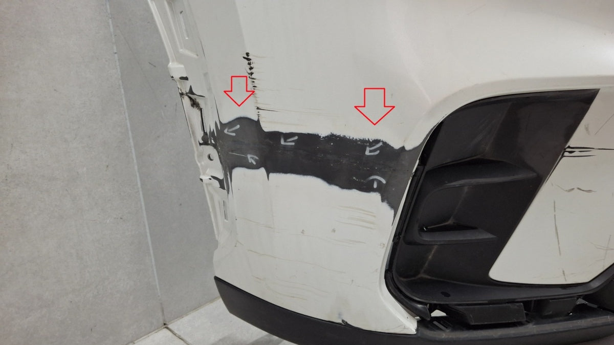 Prednji branik LEXUS LBX 23-
