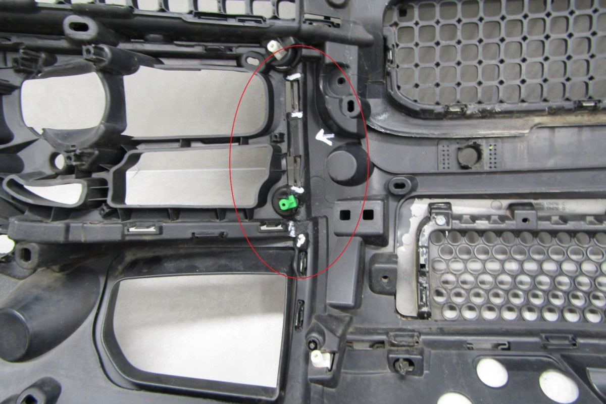 Prednji branik Land Rover Defender 2 II L663 20-