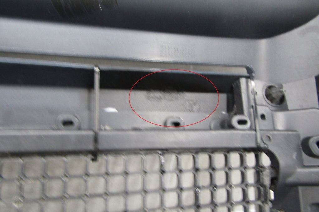 Prednji branik Land Rover Defender 2 II L663 20- LED