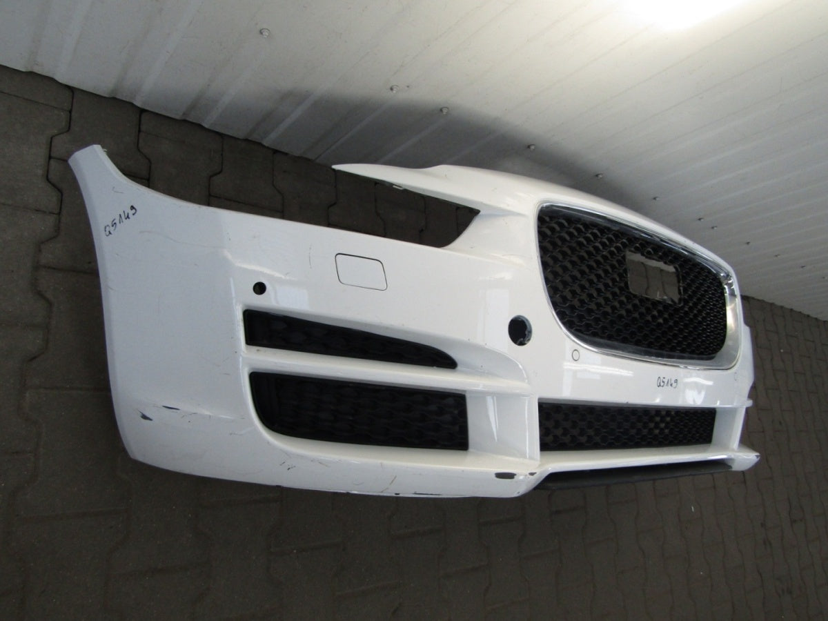Prednji branik Jaguar XE 15-
