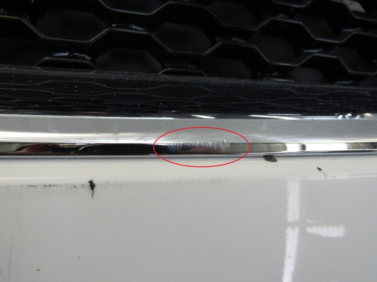 Prednji branik Jaguar XE 15-