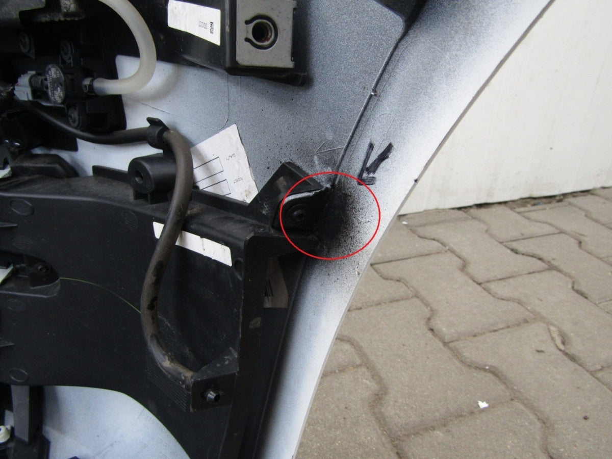 Prednji branik Jaguar XE 15-