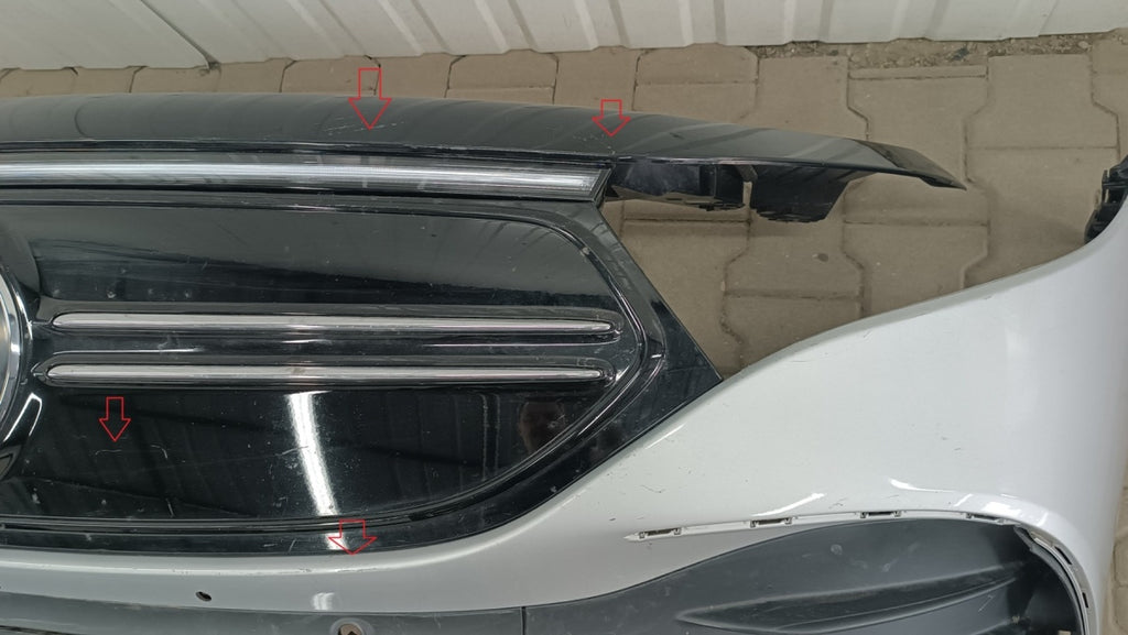 Prednji branik MERCEDES EQB W243 AMG 21-