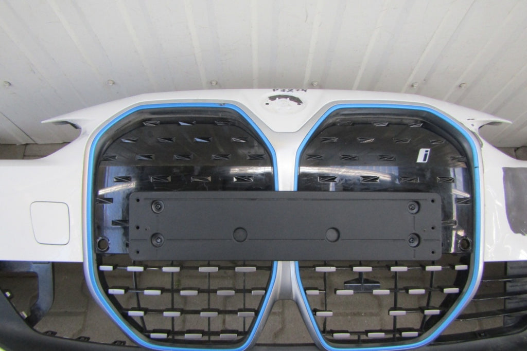 Prednji branik BMW i4 G26 eDrive E 21- 6 PDC