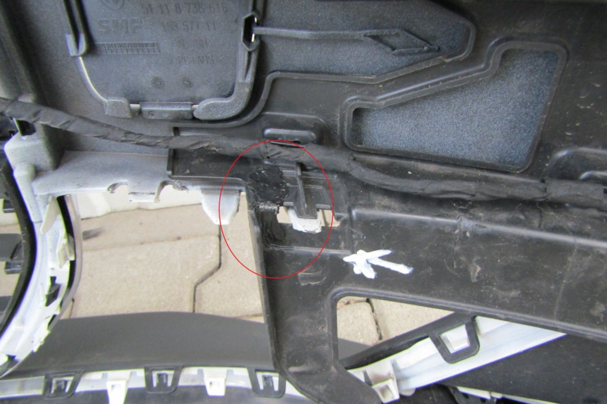 Prednji branik BMW i4 G26 eDrive E 21- 6 PDC