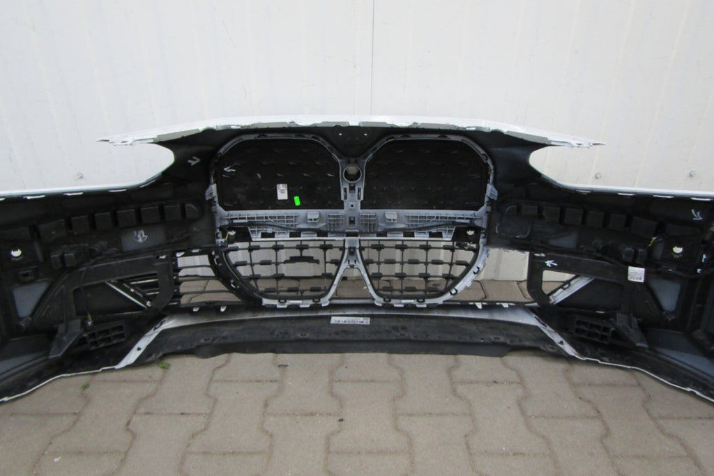 Prednji branik BMW i4 G26 eDrive E 21- 6 PDC