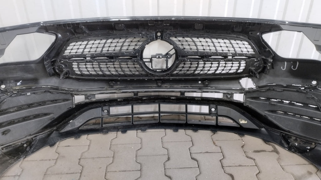 Prednji branik Mercedes GLA 247 AMG 20-