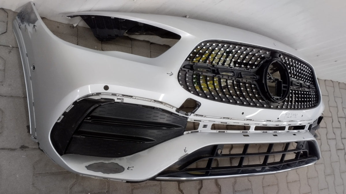 Prednji branik Mercedes GLA 247 AMG 20-