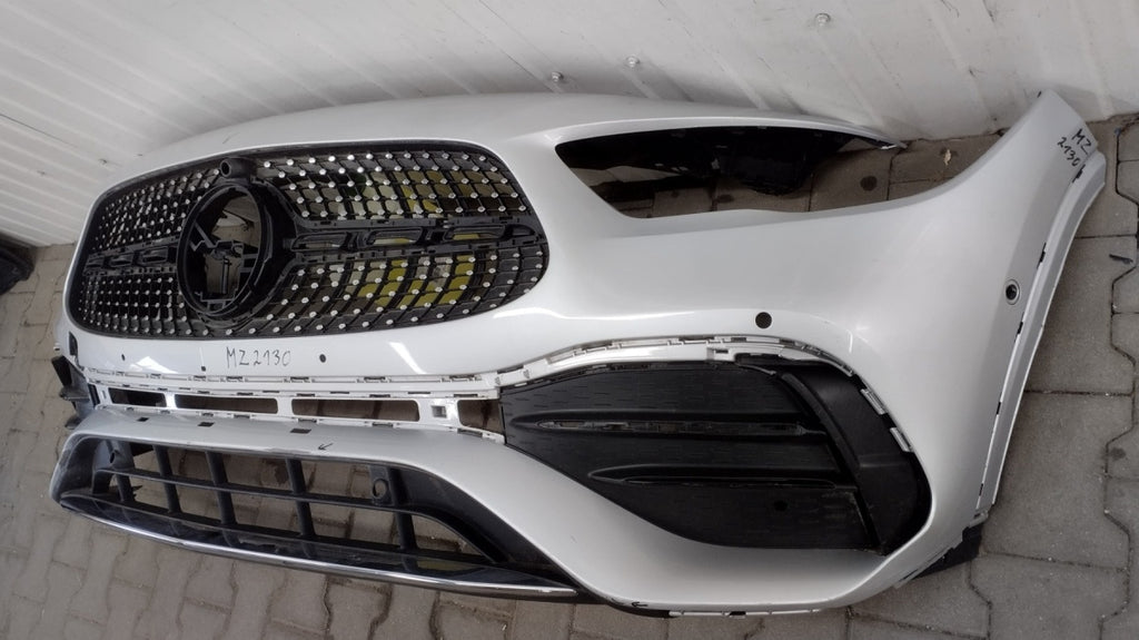 Prednji branik Mercedes GLA 247 AMG 20-