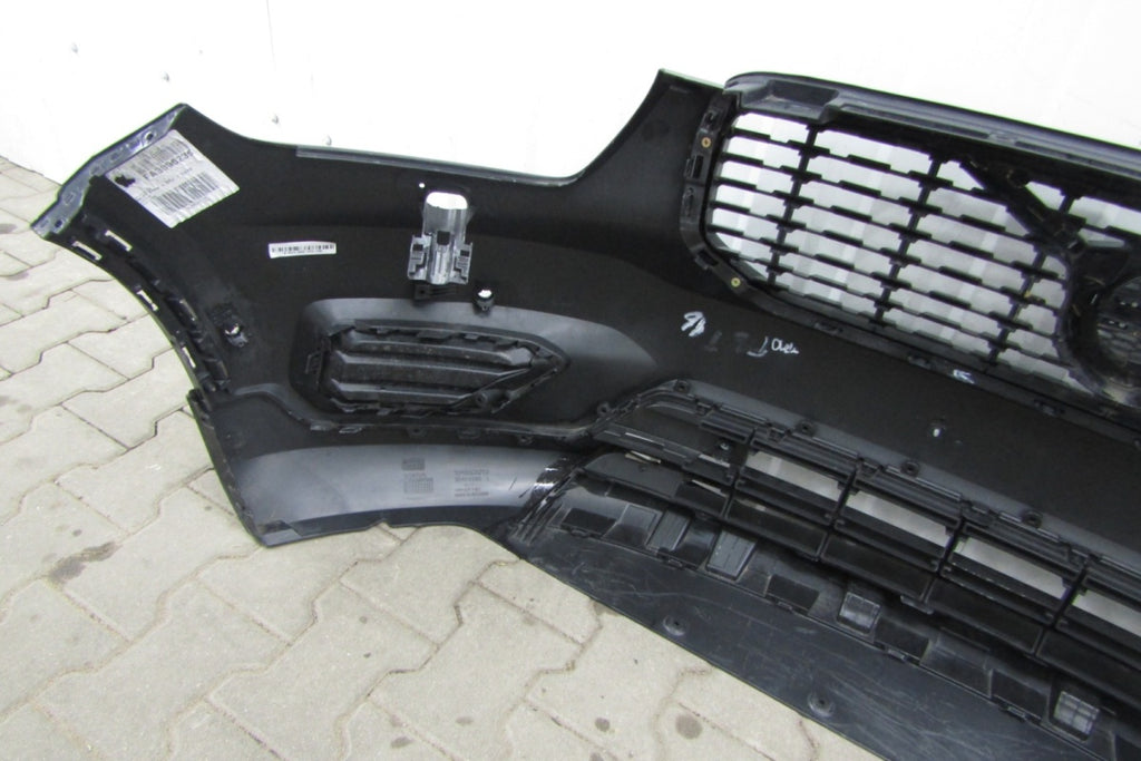 Prednji branik VOLVO XC40 R-DESIGN 17-21