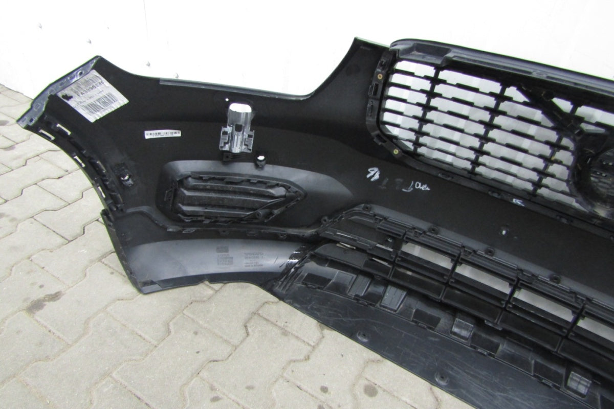 Prednji branik VOLVO XC40 R-DESIGN 17-21