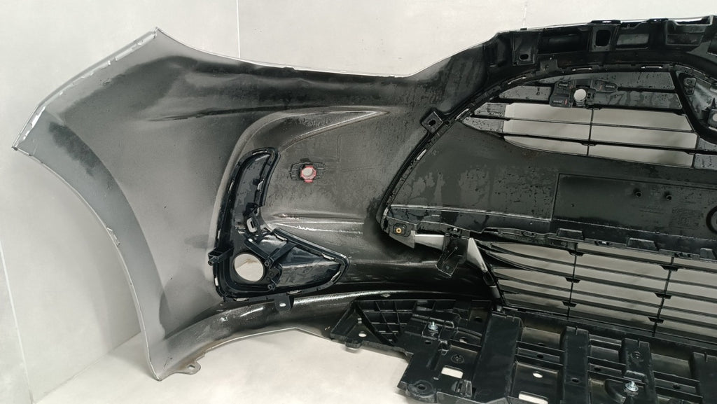 Prednji branik Toyota Yaris 4 IV 20-23 /+ podnica