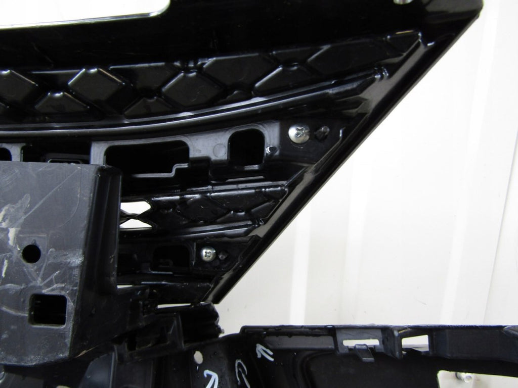 Prednji branik Mitsubishi Eclipse Cross 17-