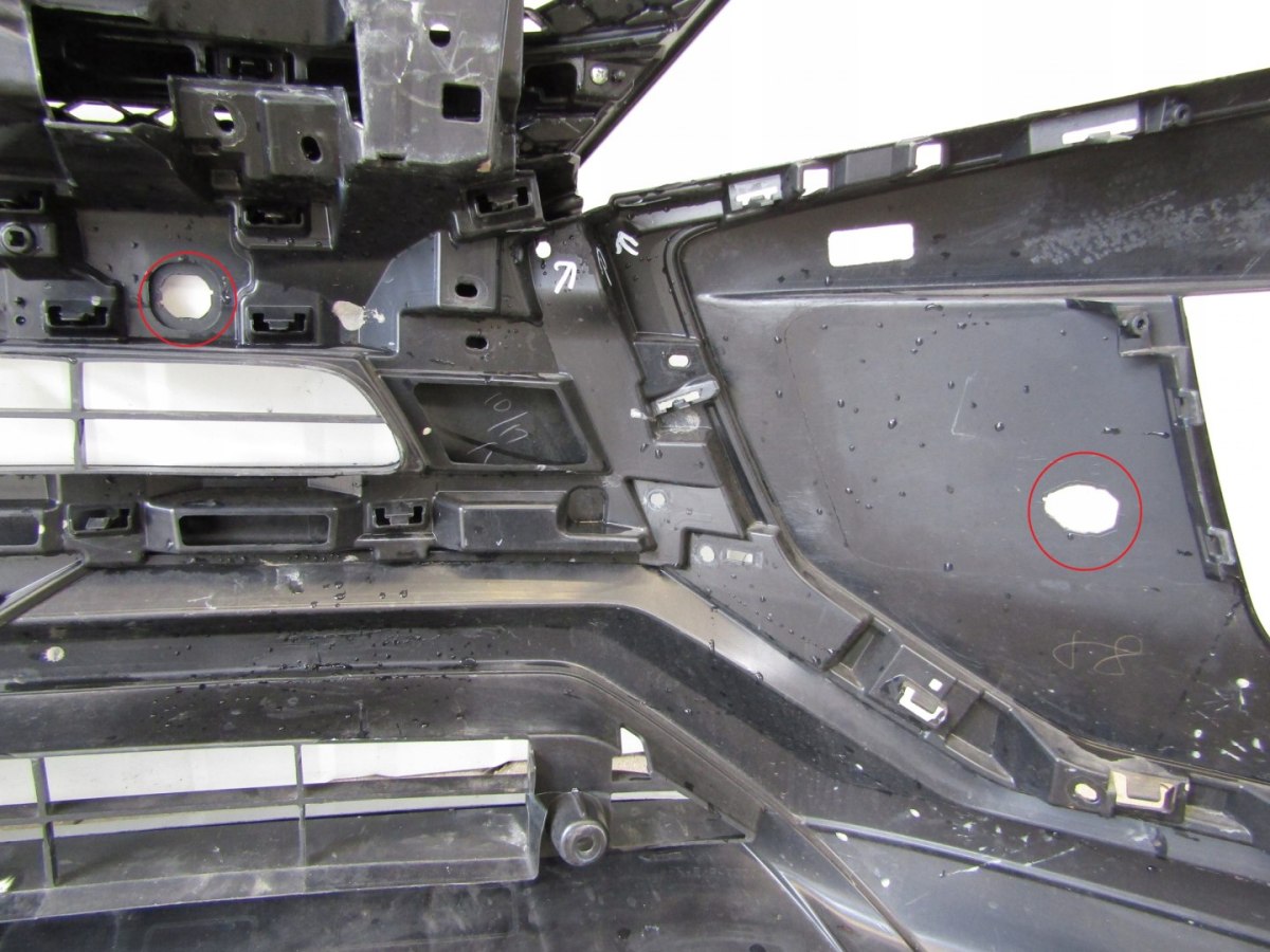 Prednji branik Mitsubishi Eclipse Cross 17-