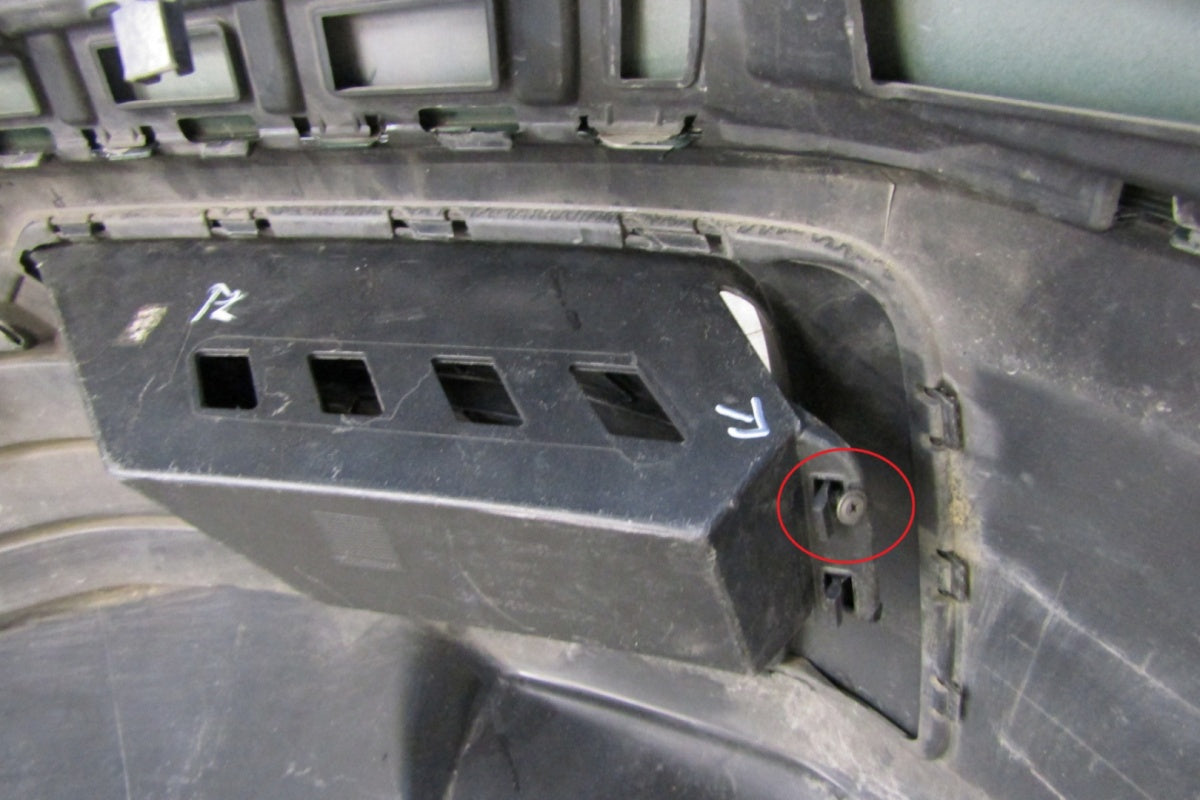 Prednji branik VW Crafter 2 II 7C0 16-