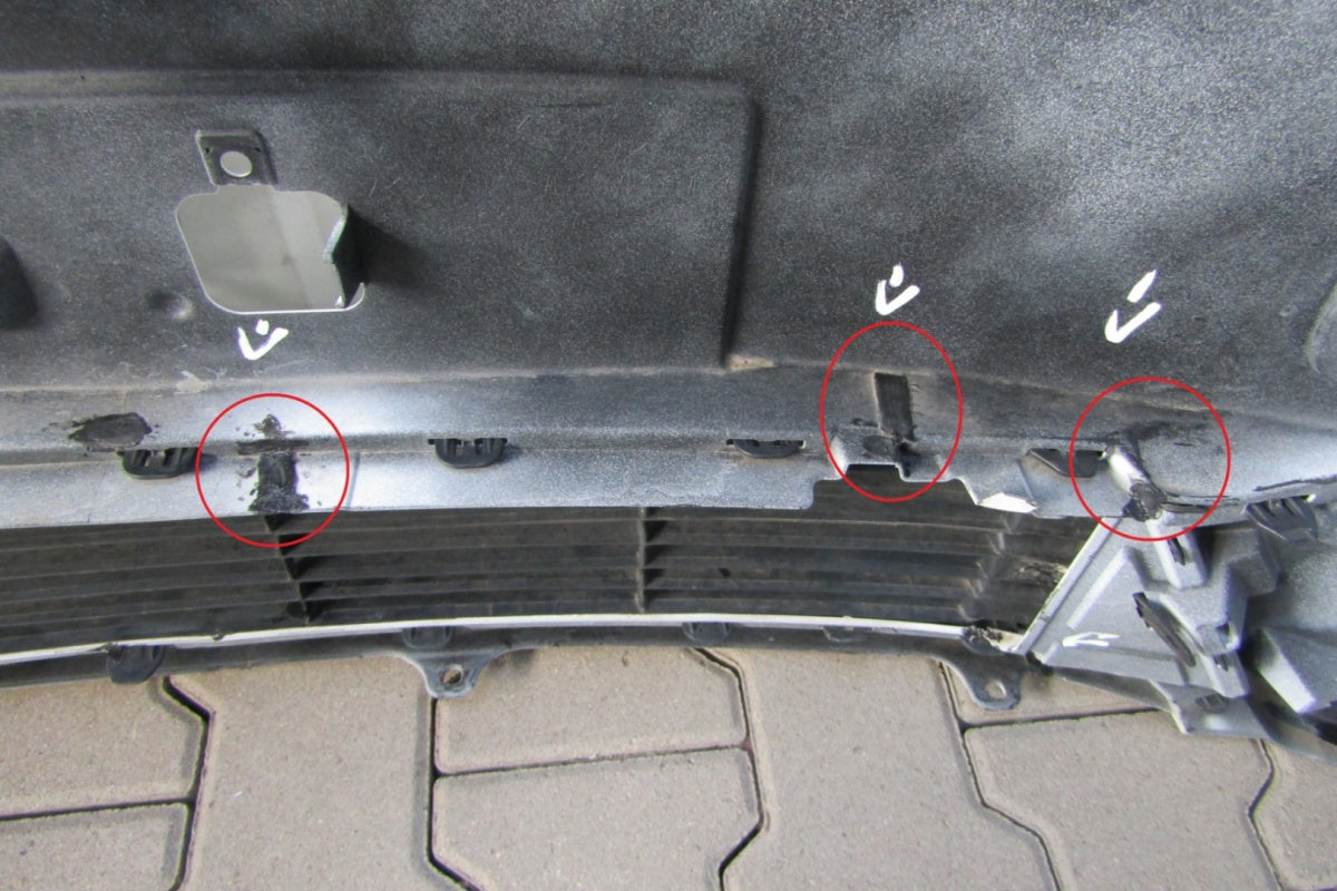 Prednji branik Toyota Corolla XI E16 Lift 16-18 + GRILL
