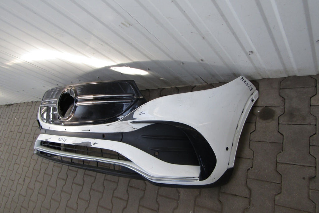 Prednji branik MERCEDES EQA W243 AMG