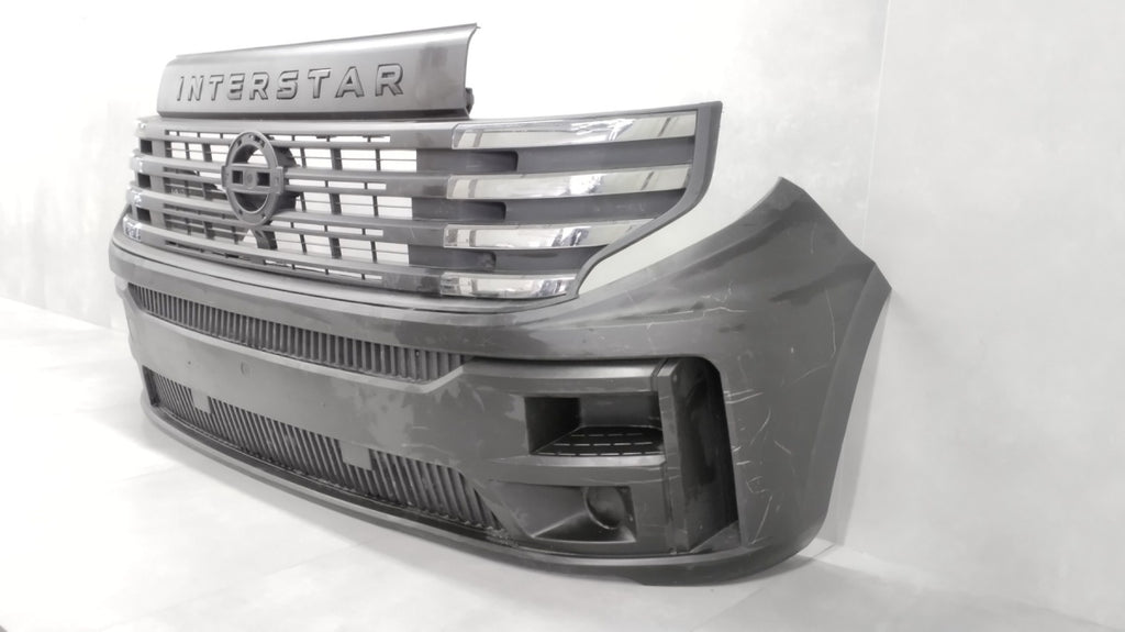 Prednji branik Nissan Interstar 24-