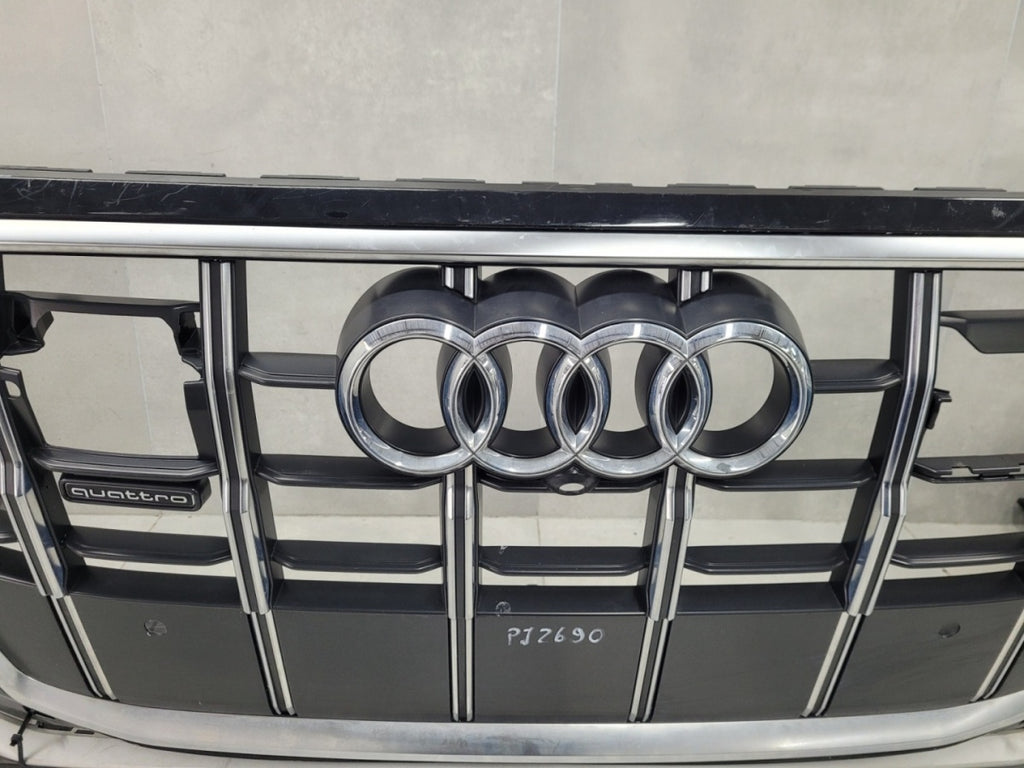 Prednji branik Audi Q7 4M0 S-Line Lift 19-23
