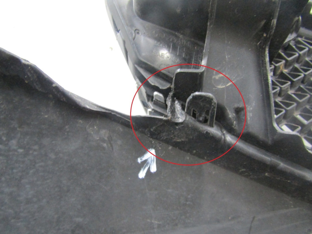 Prednji branik Nissan Note Sport 12-