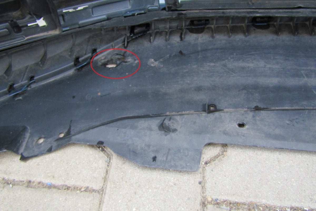 Prednji branik VW Touran 2 II 5TA 15-