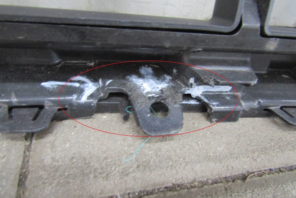 Prednji branik Mercedes W214 214 53 5.3 AMG 23-