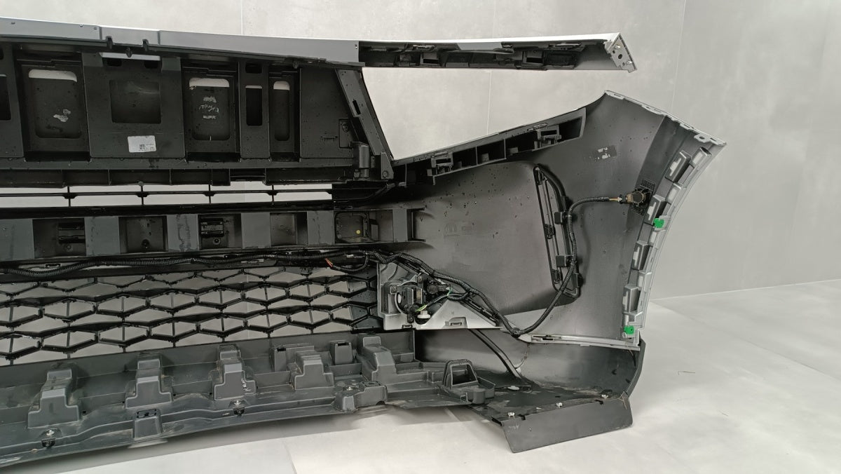 Prednji branik Opel Frontera C 24- / + LED + 6 PDC