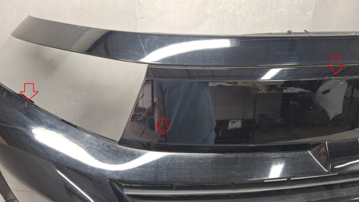 Prednji branik Opel Frontera C 24- / + halogeny + wiązka + 6PDC