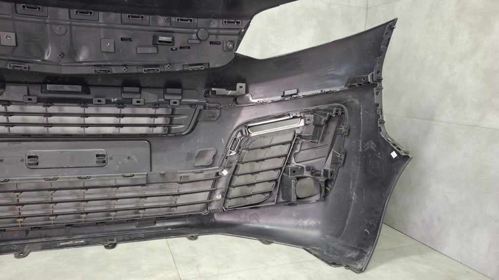 Prednji branik Opel Vivaro C 3 III ZAFIRA D 19-23 / VAUXHALL