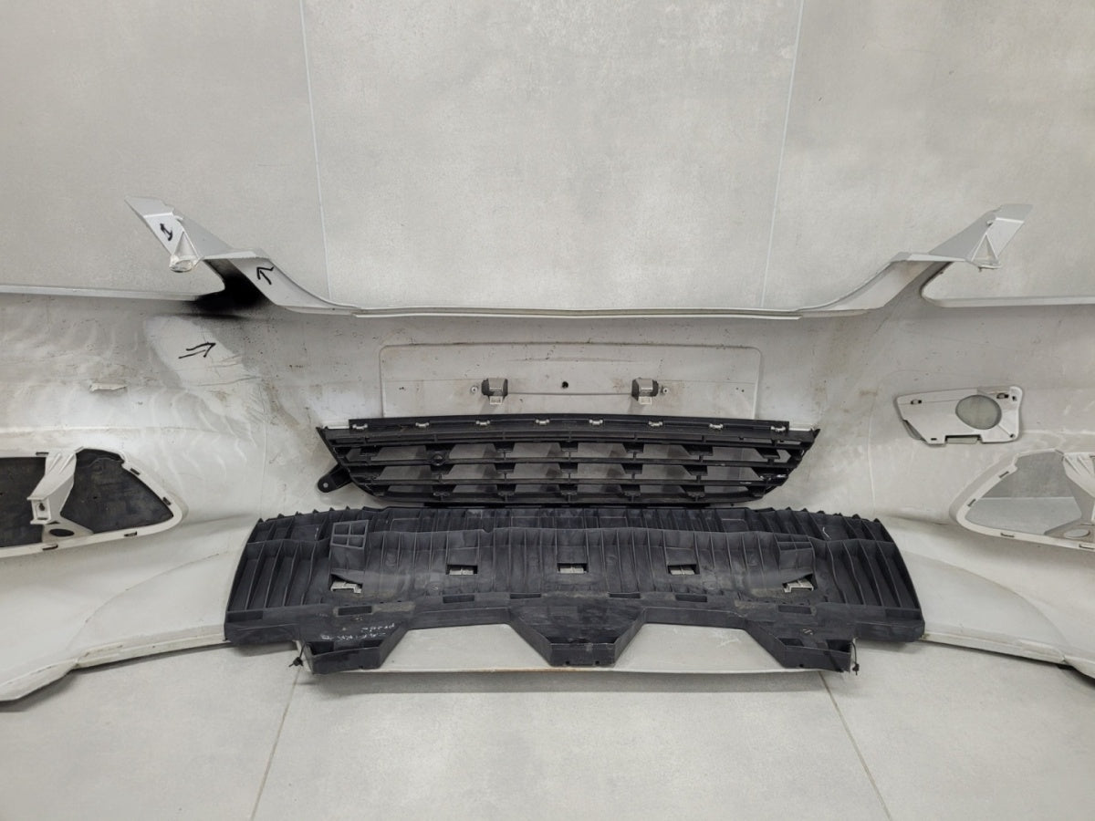 Prednji branik Opel Zafira B II Lift 08-14