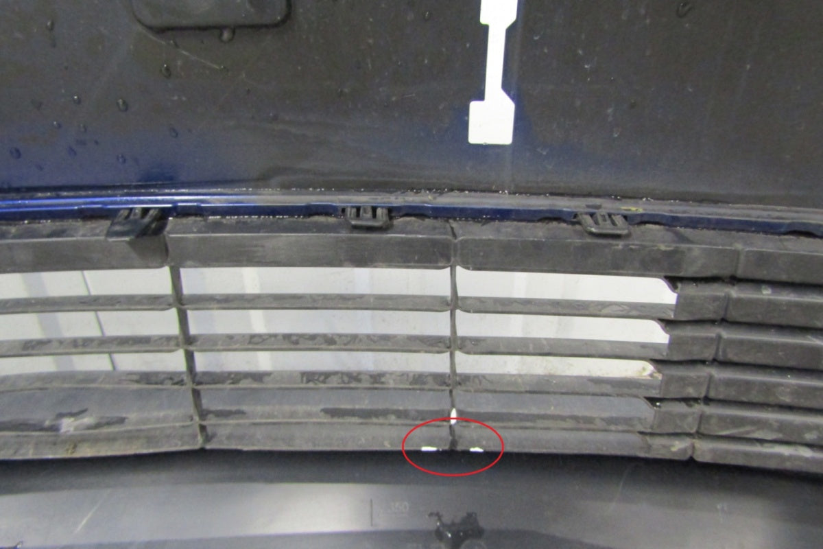 Prednji branik Toyota Yaris Cross 21-