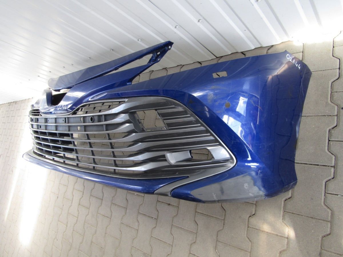 Prednji branik Toyota Camry 8 VIII 17-