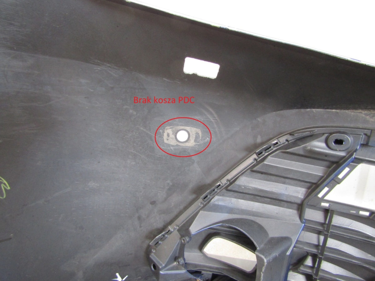 Prednji branik Toyota Camry 8 VIII 17-