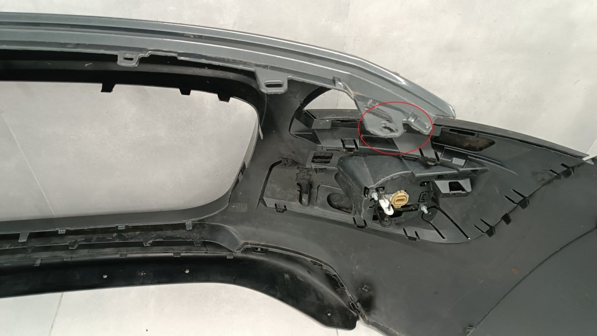 Prednji branik Peugeot 3008 1 I 09-12 / + halogeny