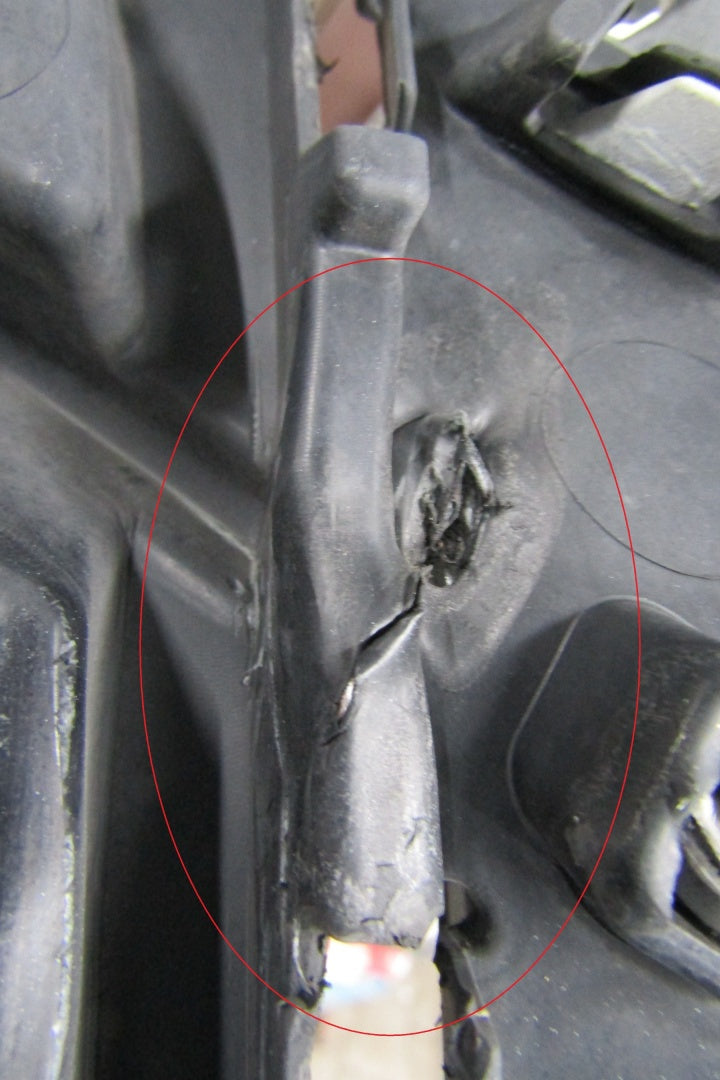 Prednji branik VW Jetta 6 VI 5C6 LIFT 15-